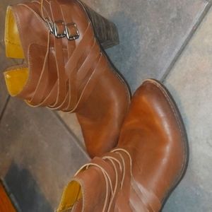 New Lucky Brand boots